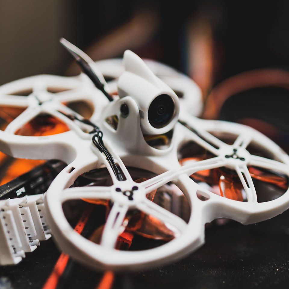 Emax tinyhawk ii 2 rtf fpv rac - Eachine Drone E010 avaliação e preço